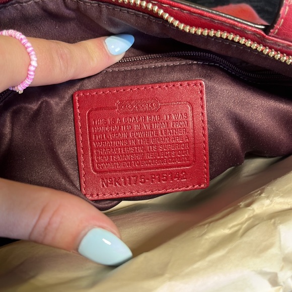 coach signature patent leather bright red tote - Picture 4 of 4